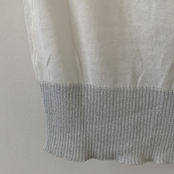 Gorgeous Crocheted + Knit Sleeveless Turtleneck Sweater - Picture 5 of 8